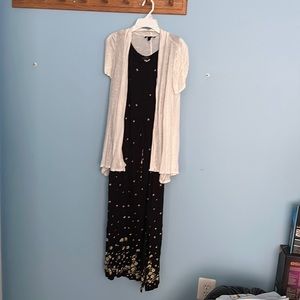 White lightweight shrug/shawl